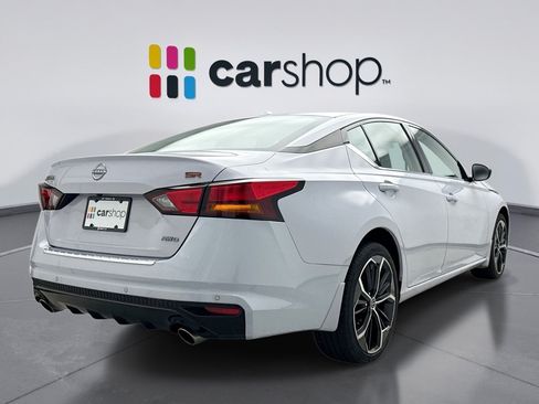Used 2023 Nissan Altima 2.5 SR AWD/4WD image 5
