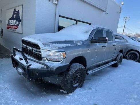 Used 2022 RAM 3500 Tradesman w/ Chrome Appearance Group image 15