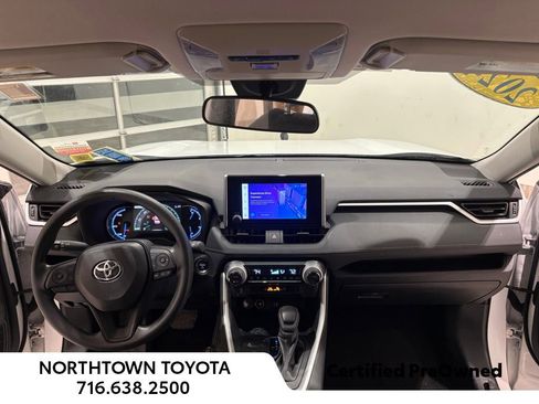 Used 2024 Toyota RAV4 XLE image 6