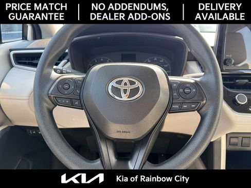 Used 2024 Toyota Corolla Cross L image 14