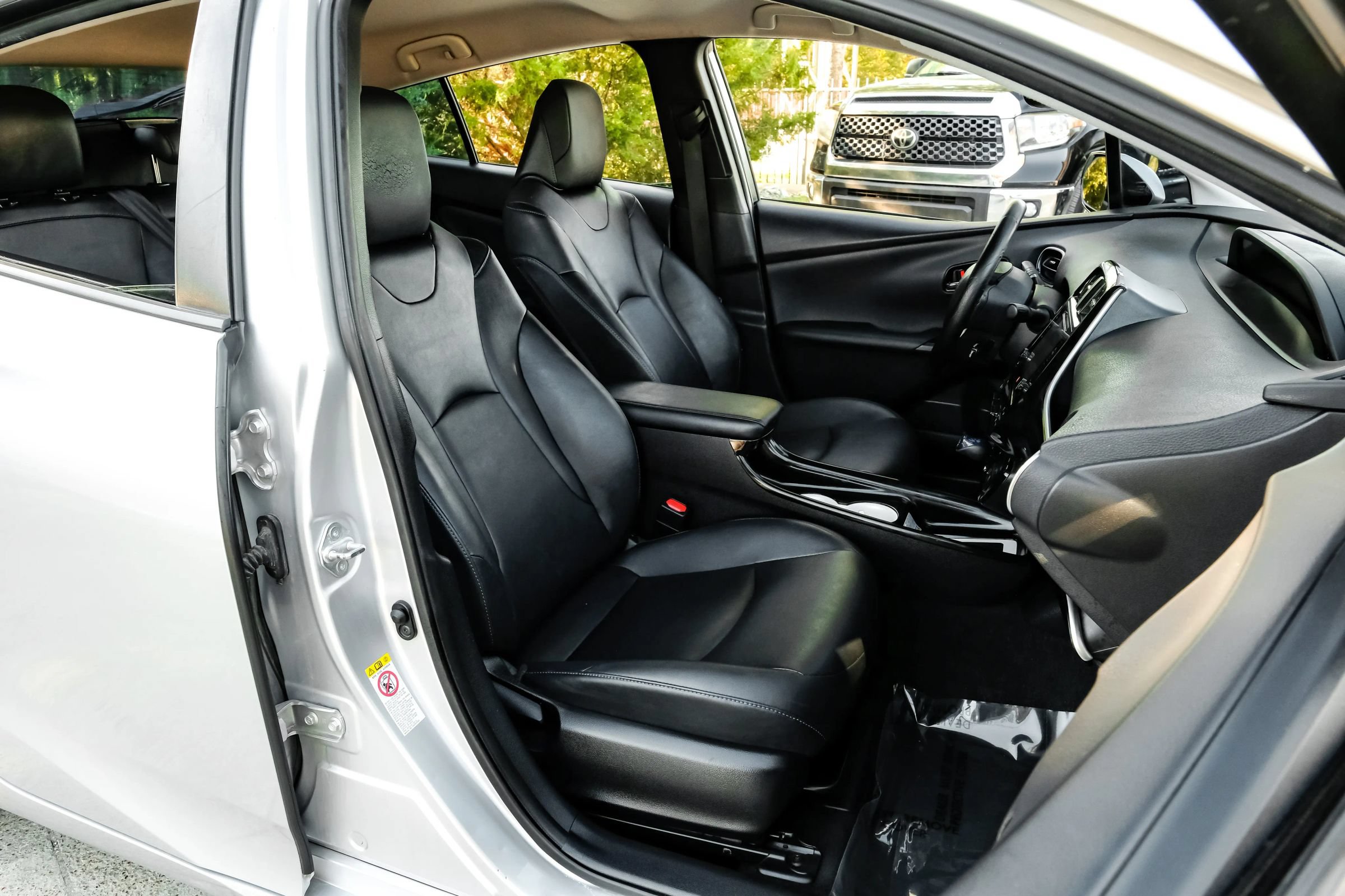 Used 2016 Toyota Prius Four Touring w/ Premium Convenience Package FWD image 38