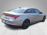 Used 2023 Hyundai Elantra Blue image 4