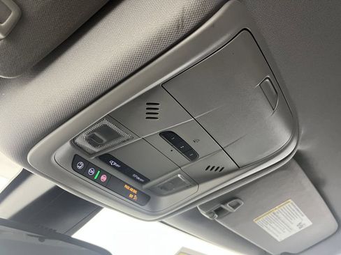 Used 2024 Chevrolet Blazer LT image 26