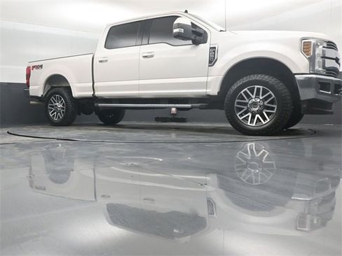 Used 2019 Ford F250 Lariat w/ Lariat Value Package image 37