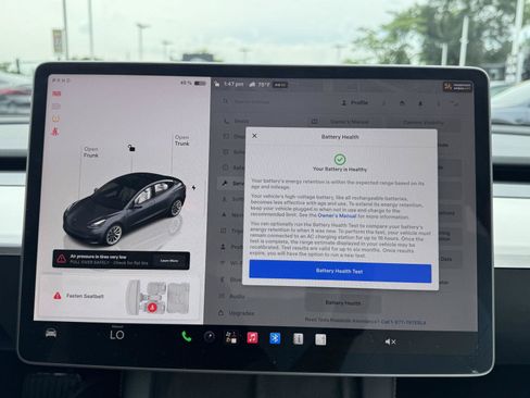 Used 2023 Tesla Model 3 Standard Range RWD image 33