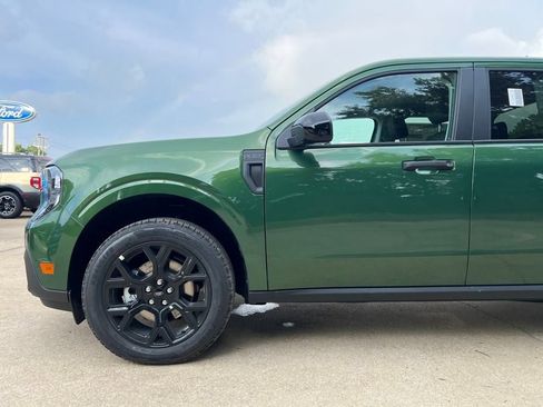 New 2025 Ford Maverick XLT w/ Black Appearance Package image 29