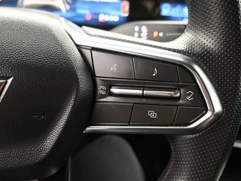Used 2025 Chevrolet Equinox EV LT FWD image 21