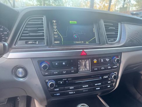 Used 2015 Hyundai Genesis 5.0 image 17