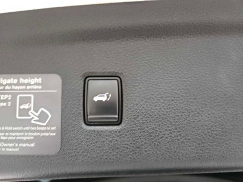 Used 2019 INFINITI QX50 Luxe w/ Navigation Package image 24