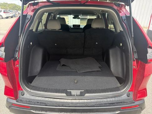Used 2025 Honda CR-V LX image 17