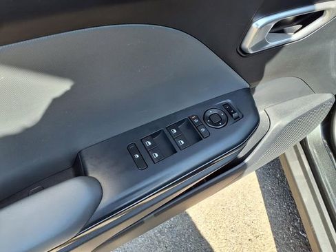 Used 2025 Kia K4 FWD image 12