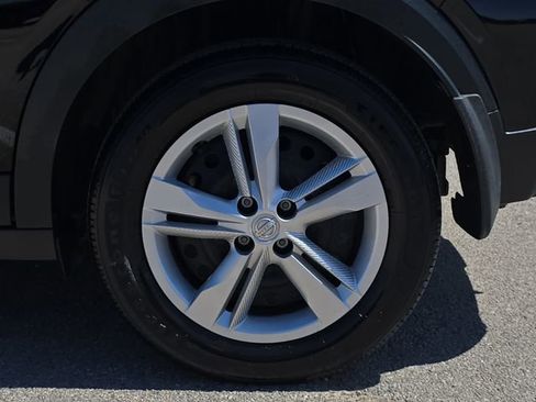 Used 2025 Nissan Kicks Play S image 31