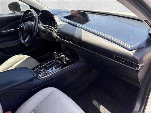 Used 2020 MAZDA CX-30 FWD w/ Preferred Package image 23