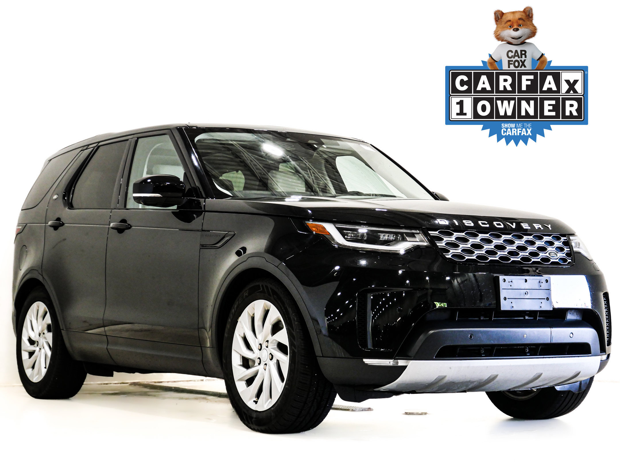 Used 2025 Land Rover Discovery S AWD/4WD image 1