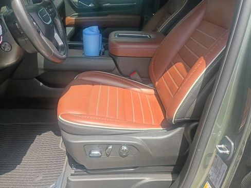 Used 2023 GMC Yukon Denali Ultimate AWD/4WD image 53