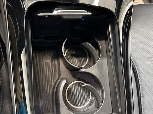 Used 2024 Mercedes-Benz GLC 300 4MATIC image 35