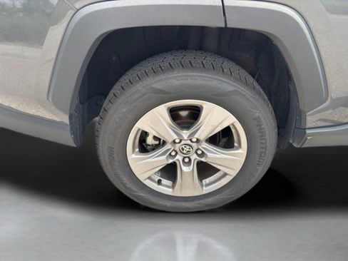 Used 2024 Toyota RAV4 XLE FWD image 30