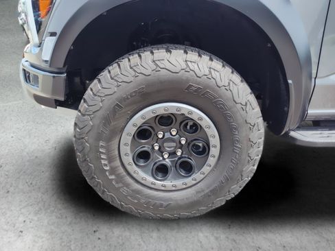 Certified 2025 Ford F150 Raptor AWD/4WD image 14