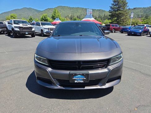 Used 2022 Dodge Charger SXT RWD image 14
