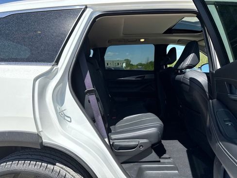 Used 2023 INFINITI QX60 Luxe AWD/4WD image 11