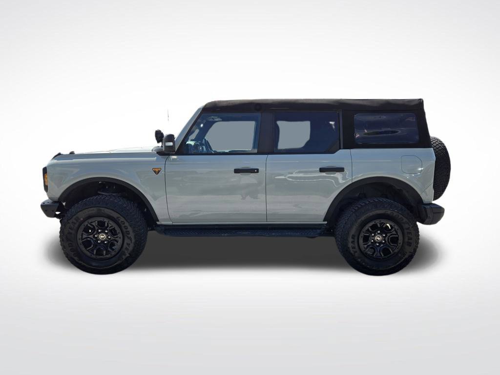 Used 2024 Ford Bronco Badlands w/ Sasquatch Package AWD/4WD image 9