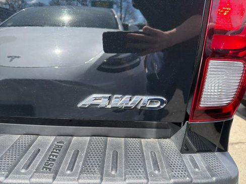 Used 2023 Honda Ridgeline Black Edition image 7