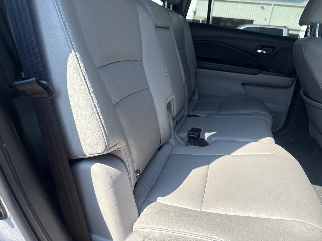 Used 2021 Honda Pilot Special Edition image 7