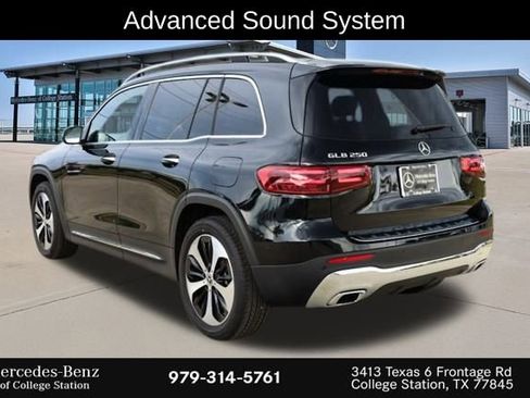 Used 2024 Mercedes-Benz GLB 250 image 8