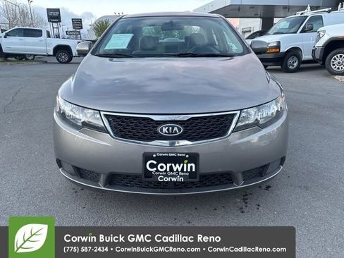 Used 2011 Kia Forte EX image 9