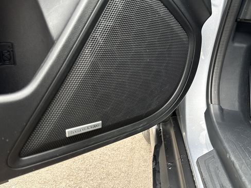 Used 2025 Subaru Outback Touring XT w/ Tech Package 2 image 29