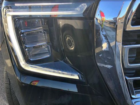 Used 2021 GMC Yukon SLT w/ SLT Luxury Plus Package image 23