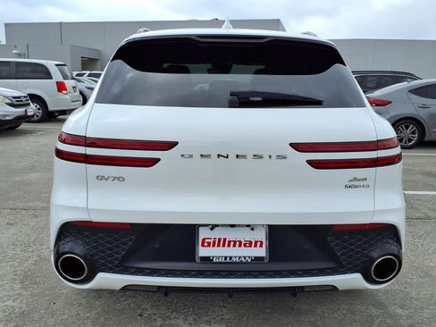 Used 2024 Genesis GV70 2.5T w/ Sport Prestige Package image 24