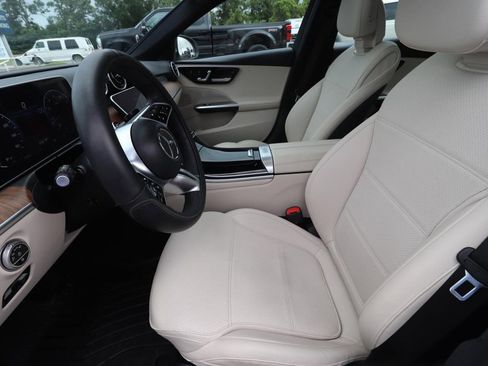 Used 2024 Mercedes-Benz C 300 Sedan image 2