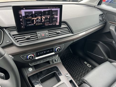 Used 2025 Audi Q5 2.0T Premium Plus w/ Premium Plus Package image 17