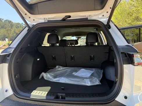 New 2026 Chevrolet Equinox ACTIV image 9