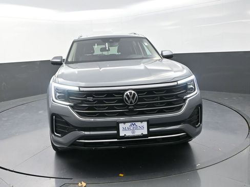 New 2026 Volkswagen Atlas SEL Premium R-Line AWD/4WD image 2