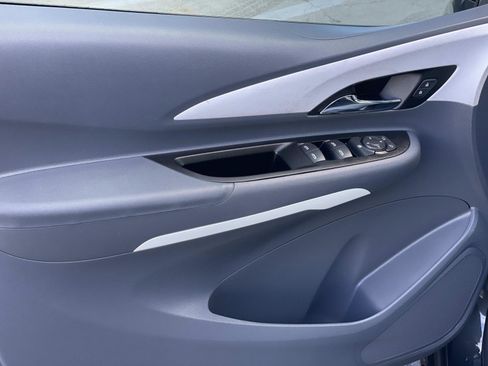 Used 2020 Chevrolet Bolt LT image 20