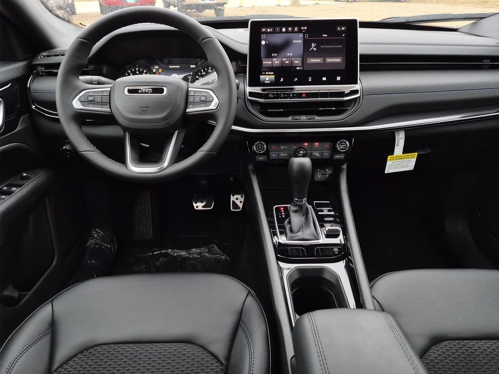 New 2026 Jeep Compass Latitude AWD/4WD image 16