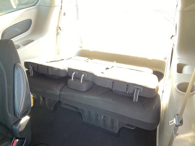 Used 2023 Chrysler Voyager LX FWD image 49