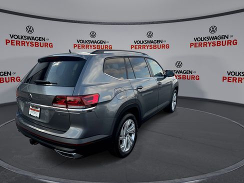 Used 2023 Volkswagen Atlas SE w/ Panoramic Sunroof Package image 8