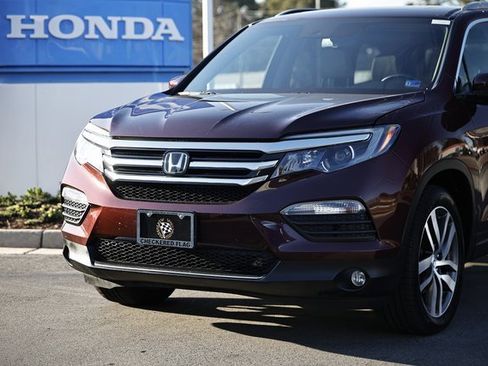 Used 2016 Honda Pilot Touring image 2