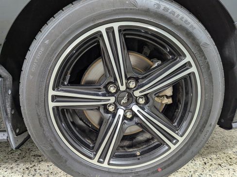 Used 2024 Ford Mustang Premium RWD image 9