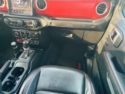 Used 2023 Jeep Gladiator Rubicon w/ LED Lighting Group AWD/4WD image 17
