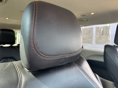Used 2017 Chrysler Pacifica Touring-L FWD image 67