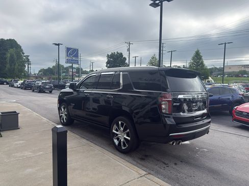 Used 2024 Chevrolet Tahoe Premier AWD/4WD image 5