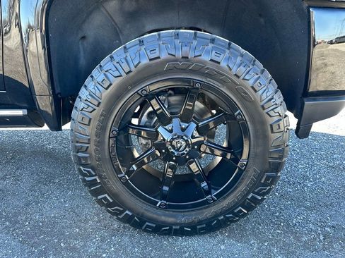 Used 2023 GMC Sierra 2500 Denali w/ Denali Ultimate Package image 27