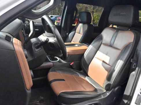 Used 2020 Chevrolet Silverado 3500 High Country image 6