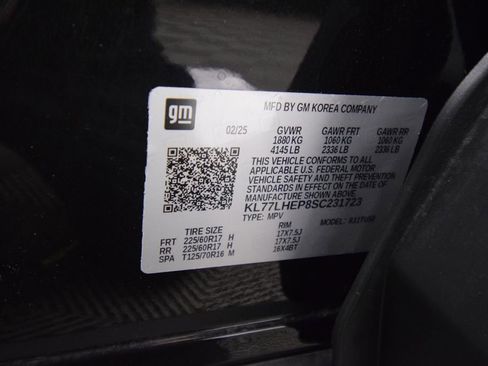 Used 2025 Chevrolet Trax LT w/ LT Convenience Package FWD image 25