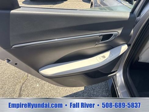 Certified 2023 Hyundai Sonata SEL w/ Cargo Package FWD image 14