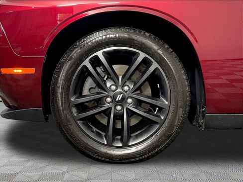 Used 2019 Dodge Challenger SXT w/ Plus Package AWD/4WD image 33